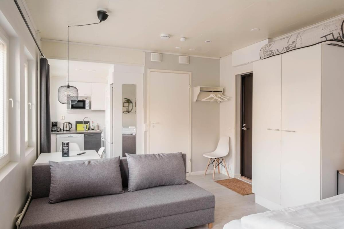 Norden Homes Quick & Easy Airport And City Centre Access Helsínquia Exterior foto